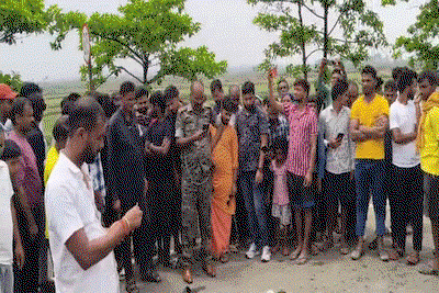 Giridih News : सड़क हादसे में चालक की मौत,जांच में जुटी पुलिस