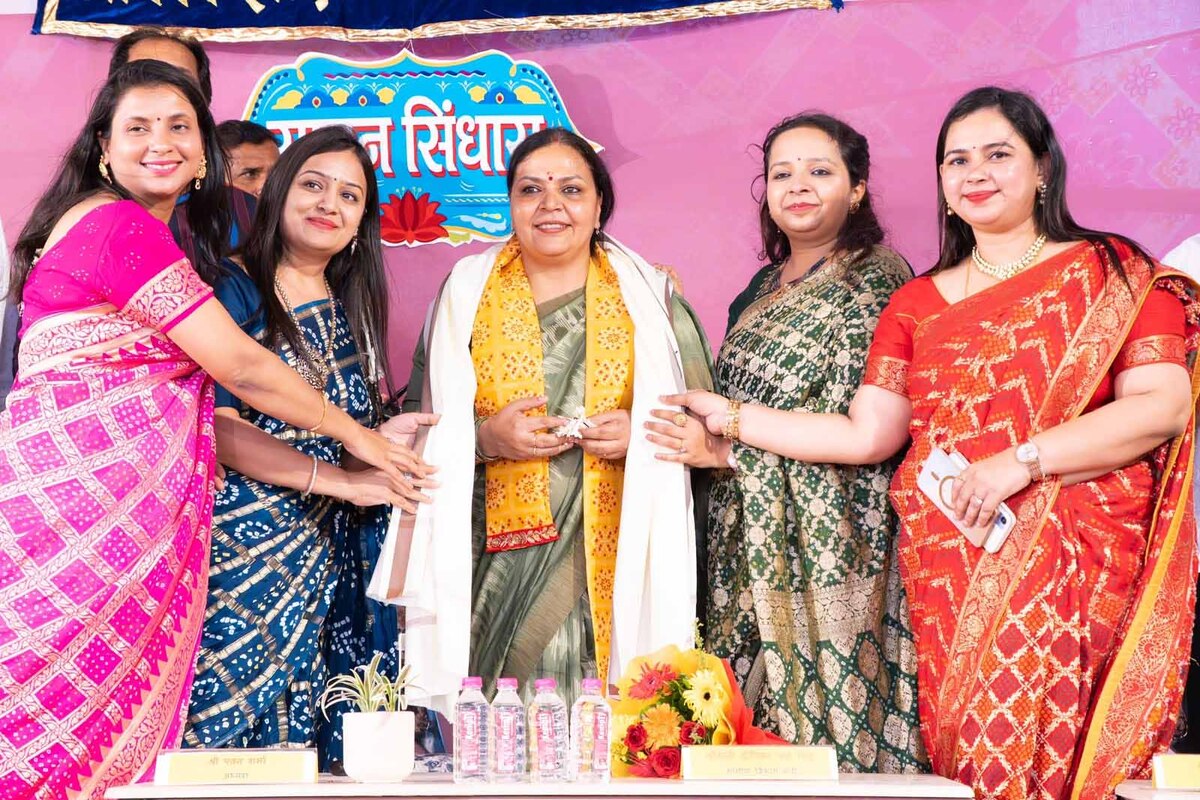 Ranchi : सावन सिंधारा कार्यक्रम में दिखी महिला शक्ति की चमक, उद्यमिता व संस्कृति का हुआ सुंदर संगम