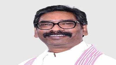 रिसालदार बाबा की मजार पर चादर चढ़ाई, फिर दिल्ली रवाना हुए CM हेमंत सोरेन