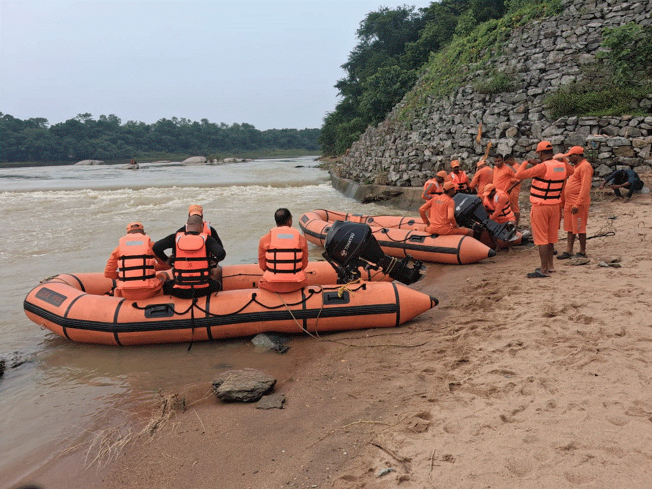 Seraikela News: असंगी चेक डैम में डूबने से NIT के छात्र की मौत,NDRF सर्च में जुटी
