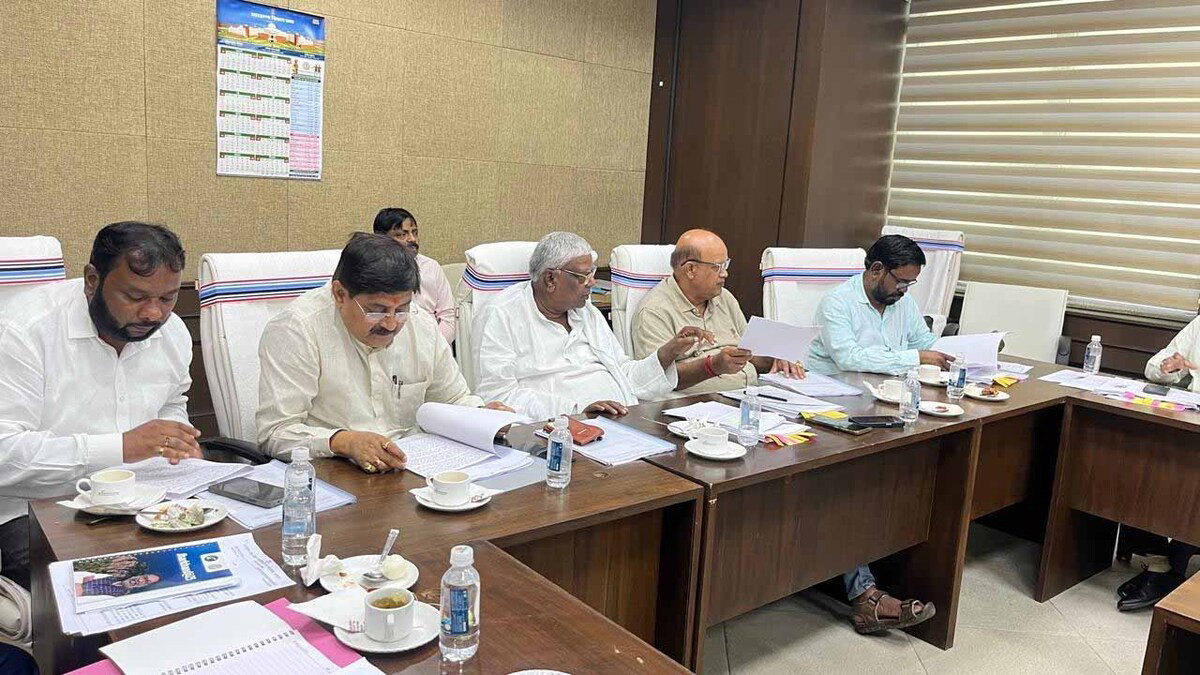 Legislative Assembly Committee