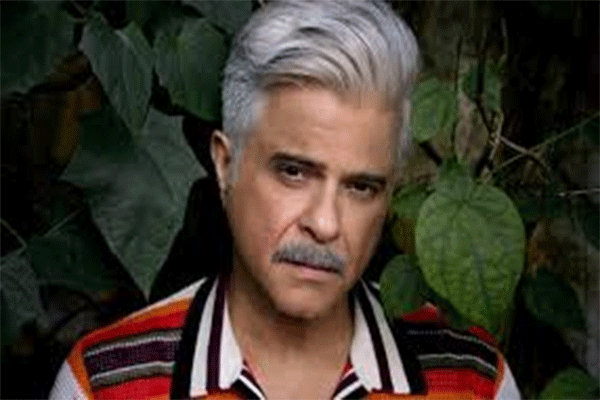 अनिल कपूर के बदले लुक को देख फैंस हैरान, सफेद बाल -मूंछों में दिखे झक्कास