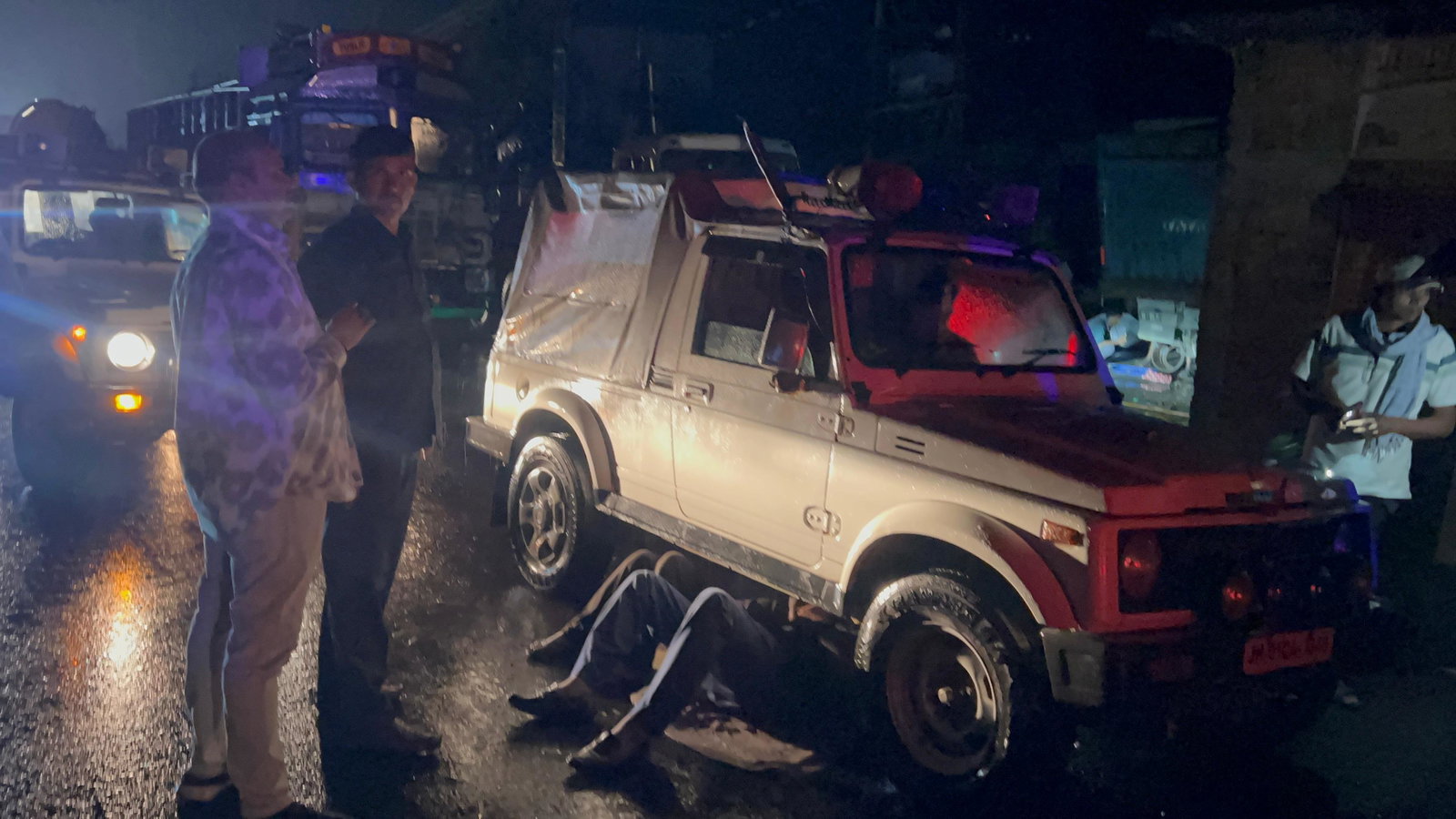 Hazaribagh News: बाबूलाल का काफिला हाईवे पर रुका, स्कॉट गाड़ी खराब होने से 1 घंटे इंतजार
