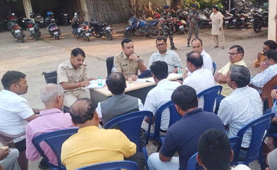 पंडरा मंडी की सुरक्षा पर पुलिस-व्यवसायी बैठक, नियमित गश्ती व CCTV निगरानी की मांग