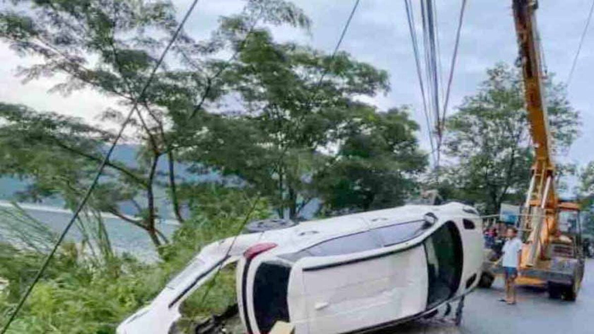 Crashed car