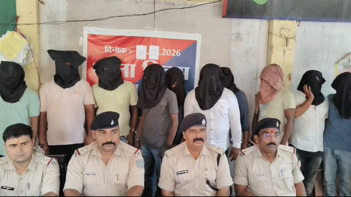 10 gamblers arrested
