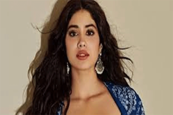 जाह्नवी कपूर ने बयां किया करियर के शुरुआती दौर का दर्द , बोलीं— लगा सब मुझसे नफरत करते...