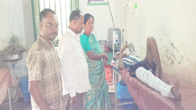 Latehar  News : वाहन -बाइक की टक्कर में दो युवक घायल