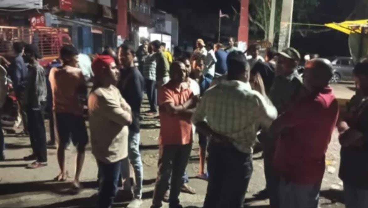 Gumla : स्वर्ण व्यवसायी से 30 लाख के आभूषणों की लूट, फायरिंग कर भागे बदमाश