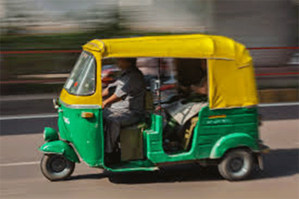 ऑटो यात्री ध्यान दें...CNG ऑटो में 13 अप्रैल से देना होगा ज्यादा किराया