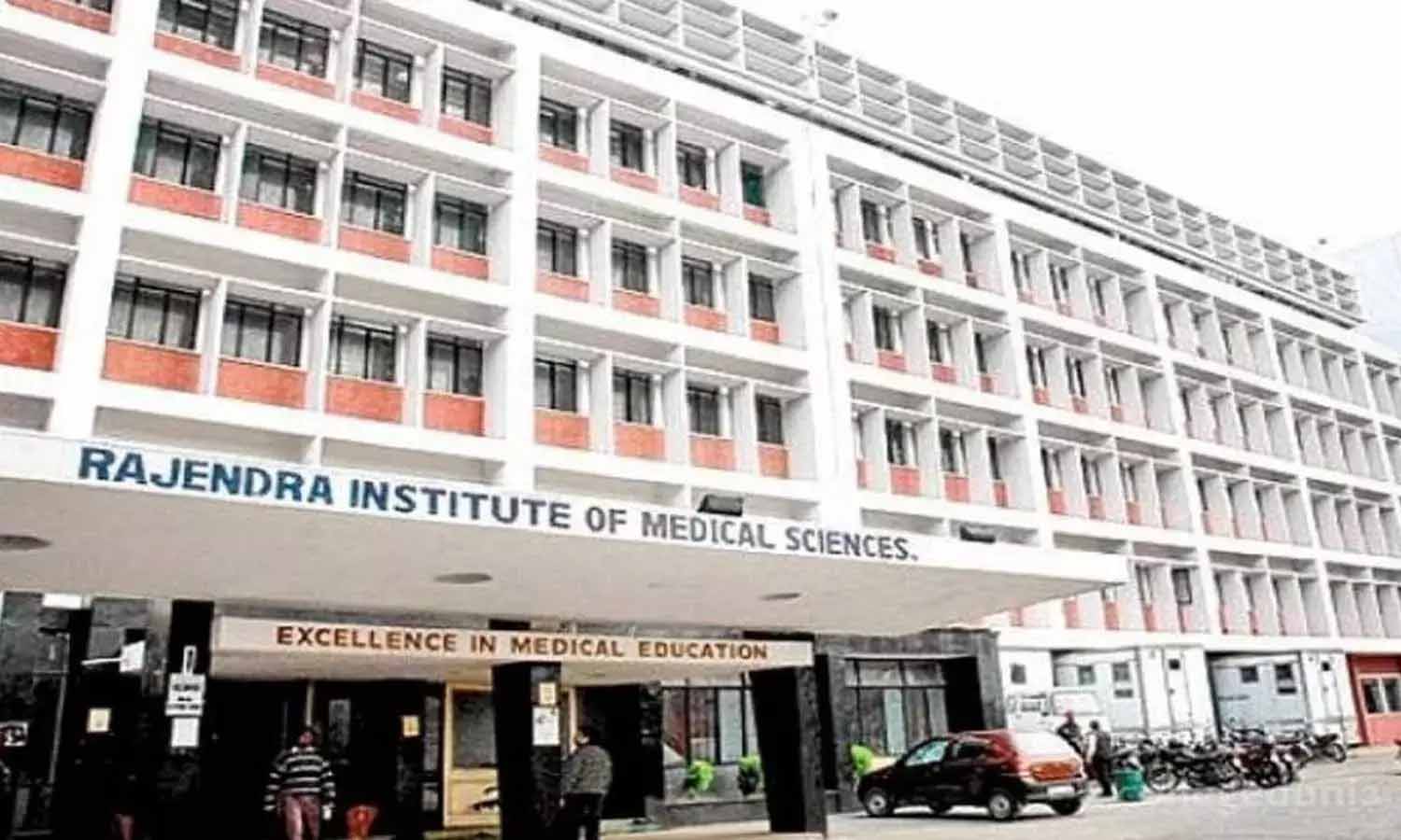Ranchi News : रिम्स के मनोरोग विभाग में भर्ती मरीज ने की आत्महत्या, जांच में जुटी पुलिस