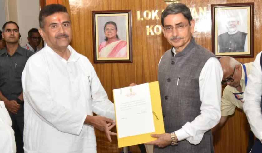 West Bengal CM: सुवेंदु ने राज्यपाल से मिलकर सरकार बनाने का दावा किया पेश, 9 मई को शपथ