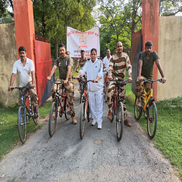 Jadugoda News : फिट इंडिया स्वस्थ इंडिया अभियान के तहत जवानों ने निकाली साइकिल रैली