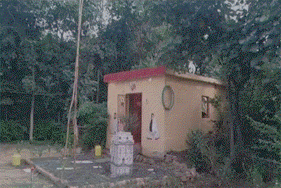 Chandil News: शासान काली मंदिर में चोरी, दान पेटी तोड़कर नकदी समेत घंटी व मोटर ले गए चोर
