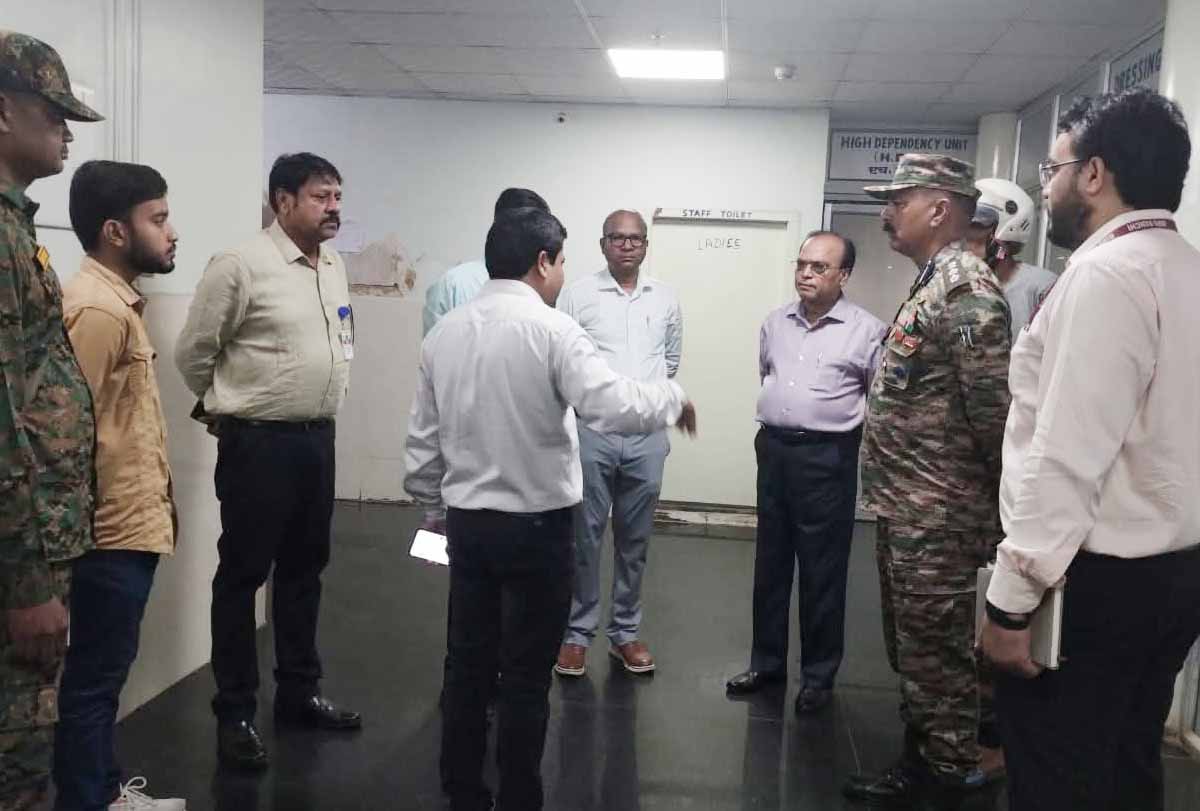 रिम्स में निदेशक का औचक निरीक्षण, मरीजों की सुविधा सुधारने के लिए कई अहम निर्देश