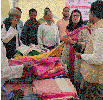 Ramghar  News : धूमधाम से मनाया गया 12वां राष्ट्रीय हथकरघा दिवस, उत्कृष्ट बुनकर सम्मानित