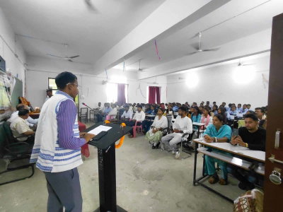 DSPMU में विश्व आदिवासी दिवस की पूर्व संध्या पर व्याख्यान, आदिवासी भाषा-साहित्य व संस्कृति के संरक्षण पर जोर