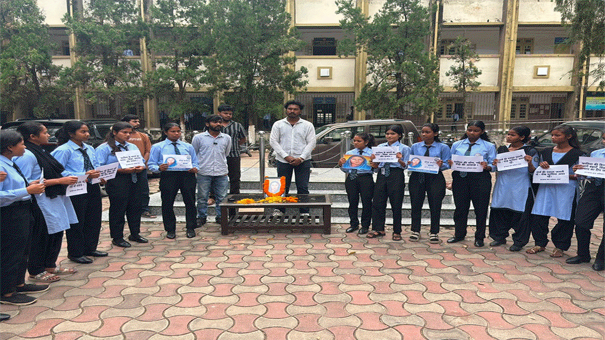 Ranchi News : DSPMU में फातिमा शेख की पुण्यतिथि मनी, शिक्षा के क्षेत्र में उनके योगदान को किया याद
