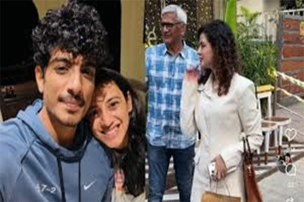 पलक मुछाल ने छुए स्मृति मंधाना के पिता के पैर, पैचअप की अटकलें तेज