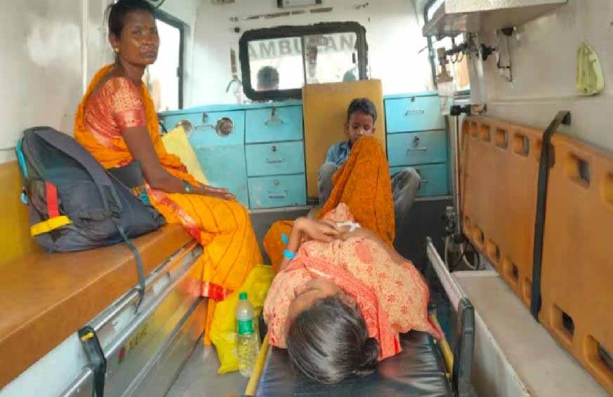 गुमला : बड़े भाई ने छोटे भाई की पत्नी की पेट पर मारी लात, गर्भ में पल रहे जुड़वा शिशुओं की मौत