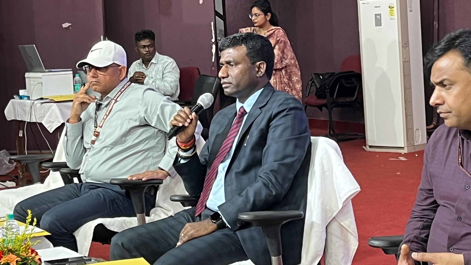 Education News : PTA गठन नहीं करने वाले स्कूलों पर होगी कार्रवाई, फीस बढ़ोतरी पर भी सख्ती