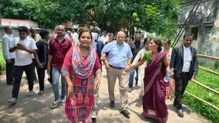 Dumka : बंदोबस्त कार्यालय में हंगामा, फैसले से नाराज पक्ष ने एएसओ पर लगाए गंभीर आरोप