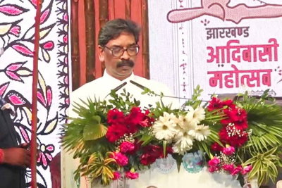 छात्रों को CM हेमंत का संदेश: लाठी-गोली से नहीं, संवाद से होगा समाधान