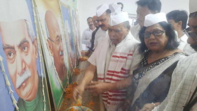 Ranchi : अगस्त क्रांति दिवस पर कांग्रेस ने शहीदों को किया याद, देश की एकता व संविधान की रक्षा का लिया संकल्प
