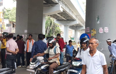 झारखंड बंद: रातू-पिस्का मोड़ में बैरिकेडिंग, टायर जलाकर विरोध, दुकानों को बंद कराने सड़क पर उतरे भाजपा कार्यकर्ता