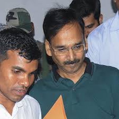 IAS विनय चौबे सहित तीन की जमानत याचिका पर सुप्रीम कोर्ट में 25 मार्च को सुनवाई