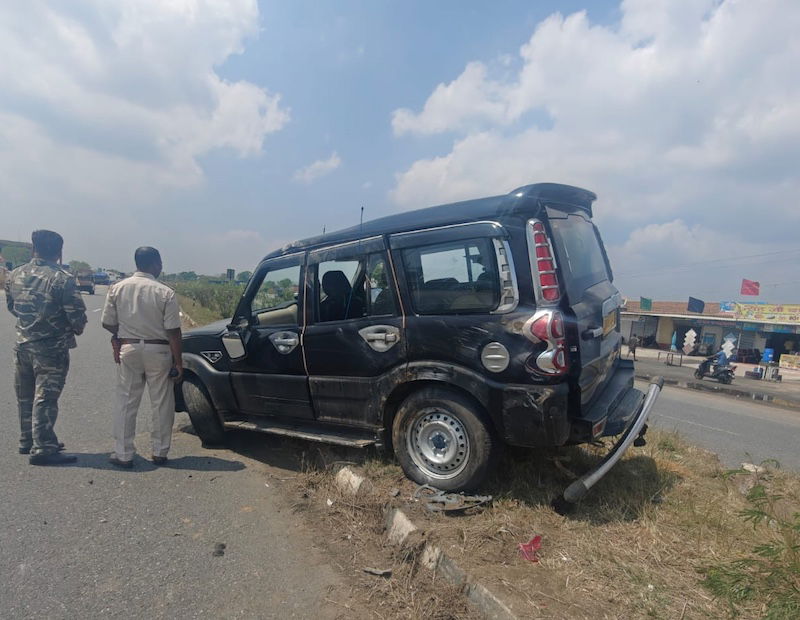 रांचीः रिंग रोड में स्कॉरपियो दुर्घटनाग्रस्त, कोई हताहत नहीं