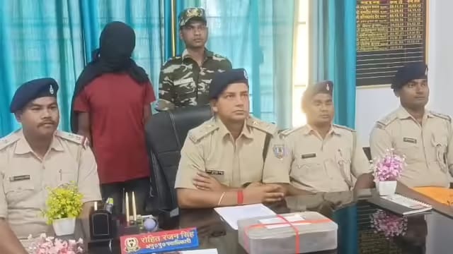 गढ़वा : नाबालिग से दुष्कर्म व हत्या का खुलासा, एक माह बाद आरोपी गिरफ्तार