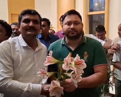 धनबाद के गोविंदपुर में तेजस्वी यादव का भव्य स्वागत, कहा भाजपा की राजनीति जोड़-तोड़ वाली