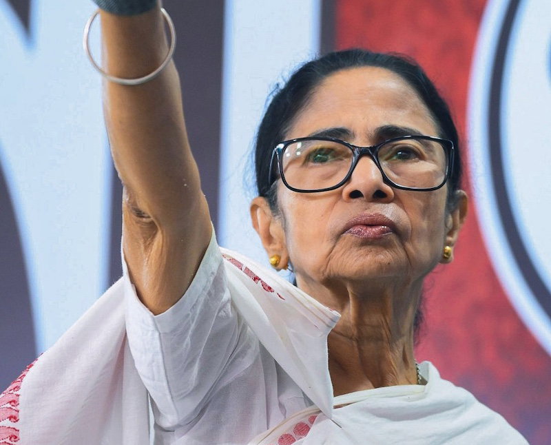 शर्म उनको मगर नहीं आती