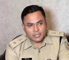 रांची: पुलिसिंग को दुरुस्त करने ग्रामीण इलाके के थानों में पहुंचे एसएसपी