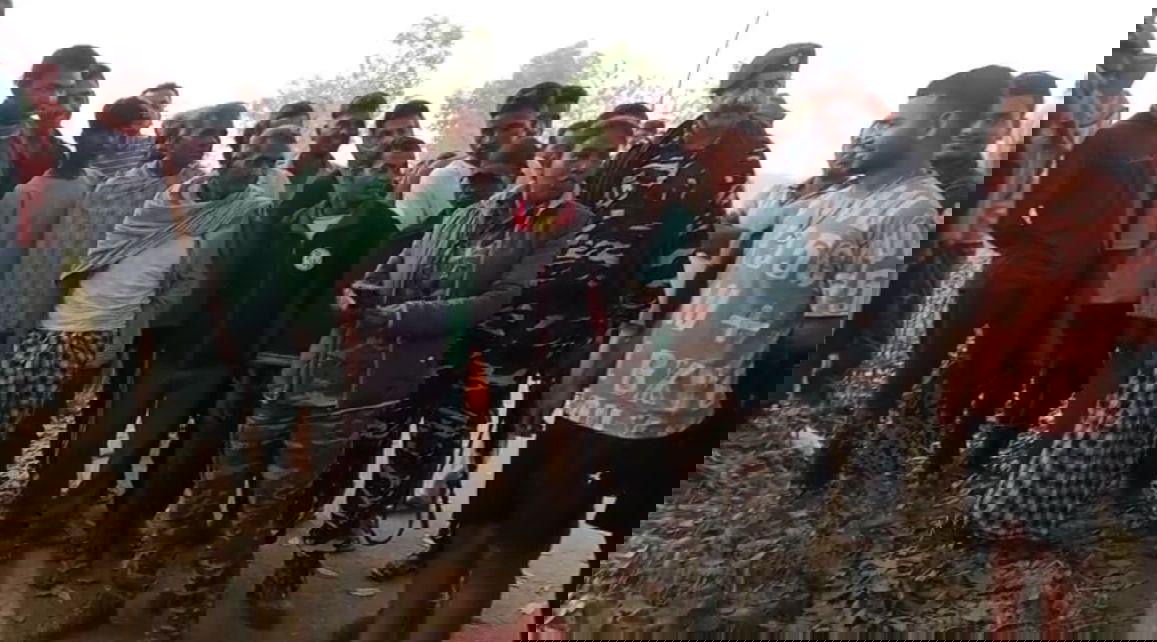 कजरो-पिंडाटाँड मुख्य मार्ग पर सड़क किनारे संदिग्ध परिस्थिति में मिला एक युवक का शव, पिता ने लगाया हत्या का आरोप, जाँच में जुटी पुलिस