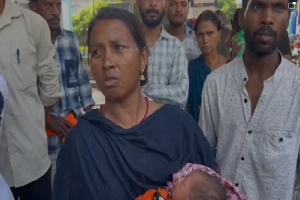 Hazaribagh News: मेडिकल कॉलेज अस्पताल में प्रसूता की मौत, परिजनों ने लगाया लापरवाही का आरोप