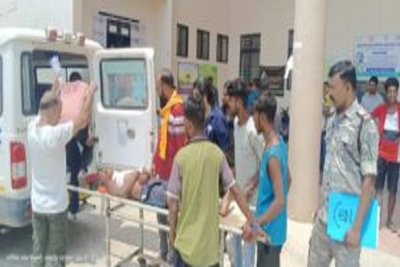 Latehar News: आपसी विवाद में चचेरे भाई ने टांगी से किया वार, एक की हालत गंभीर