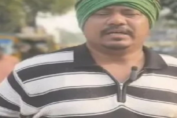 Jamshedpur News: बिष्टुपुर पुलिस ने दिनकर कच्छप को किया गिरफ्तार, गैर-जमानती वारंट पर हुई कार्रवाई
