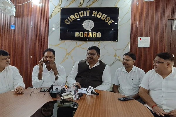 Bokaro News : पेपर लीक मामले में कांग्रेस ने जताई चिंता, आंदोलन की चेतावनी