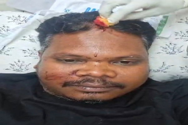 Latehar News: मुखिया के साथ मारपीट के विरोध में नेतरहाट बाजार बंद