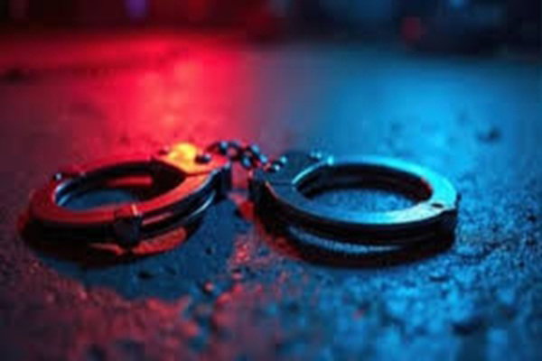 पलामू : हथियार के साथ पांच अपराधी गिरफ्तार